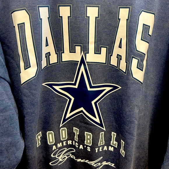 NFL Women's Dallas Cowboys Gameday Couture Vintage Wash Crewneck Sweatshirt Navy - Picture 2 of 7